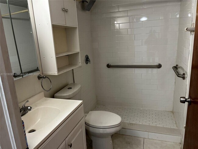 Building Photo - 181 NW 47th Ave