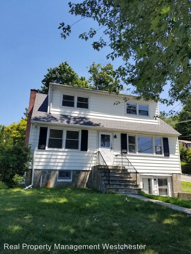 Primary Photo - 4 br, 2 bath House - 248 Abbott Avenue