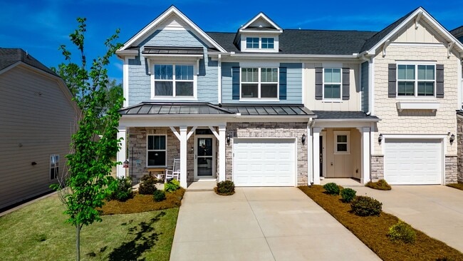 Building Photo - 323 Nettle Ln