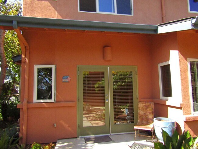 Building Photo - 3 br, 2 bath House - 1712 Tierra Nueva Lane