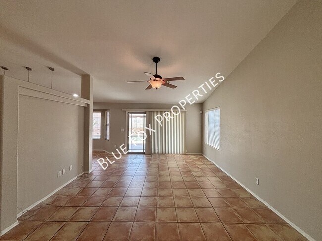 Building Photo - 10163 E Falcon Point Dr