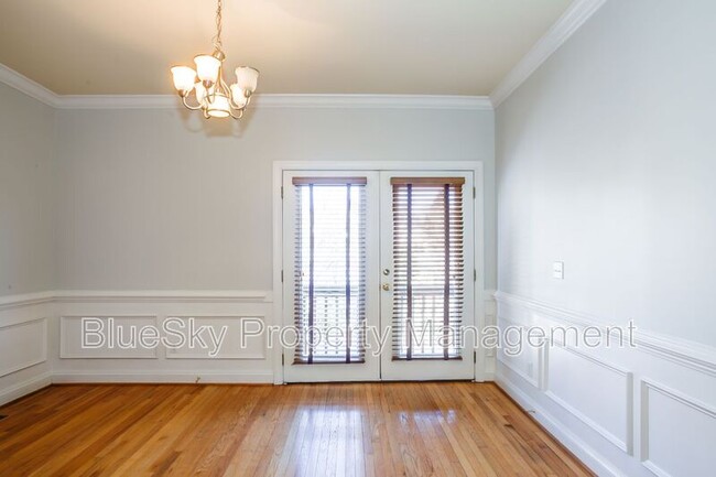 Foto del edificio - 1105 Druid Ave