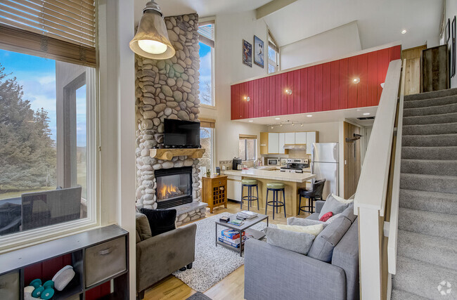 Building Photo - 1583 Three Kings Dr