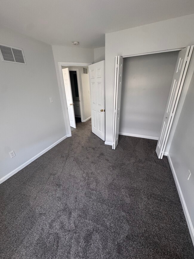 Bedtoom 1 - 520 Fisher Dr