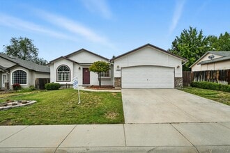 Building Photo - 5827 Orchid Wy S