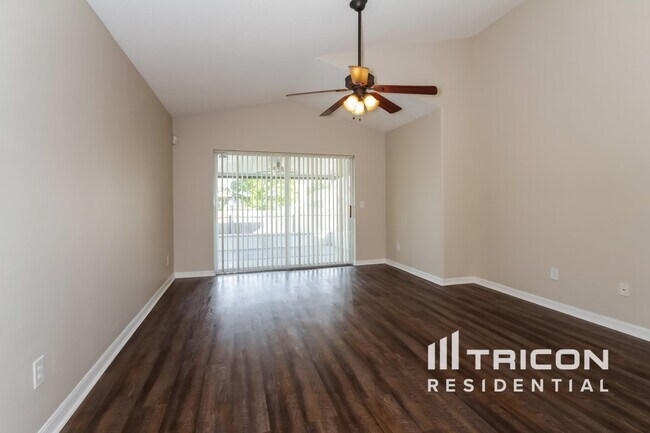 Building Photo - 7729 Bristol Park Drive Apollo Beach FL