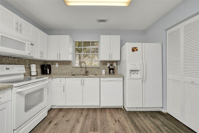 Foto del edificio - 11473 SW 148th Pl
