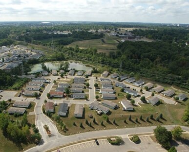 Primary Photo - 1360 Foxrun Ct