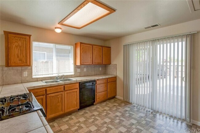 Foto del edificio - 3 Bed 2 Bath Near PV High & Bidwell Park