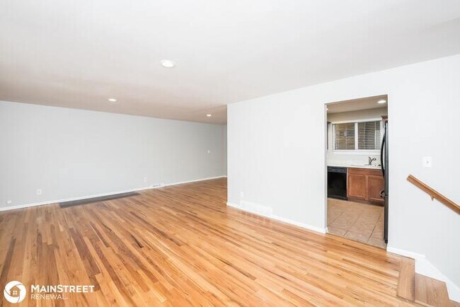 Building Photo - 11925 E Arizona Dr, Aurora, CO 80012