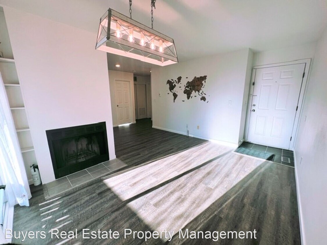 2 br, 2 bath House 7212 Foxridge G House Rental in Anchorage, AK