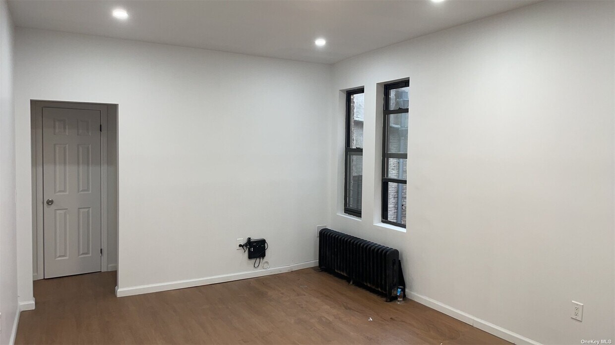 Foto del edificio - 3132 Perry Ave