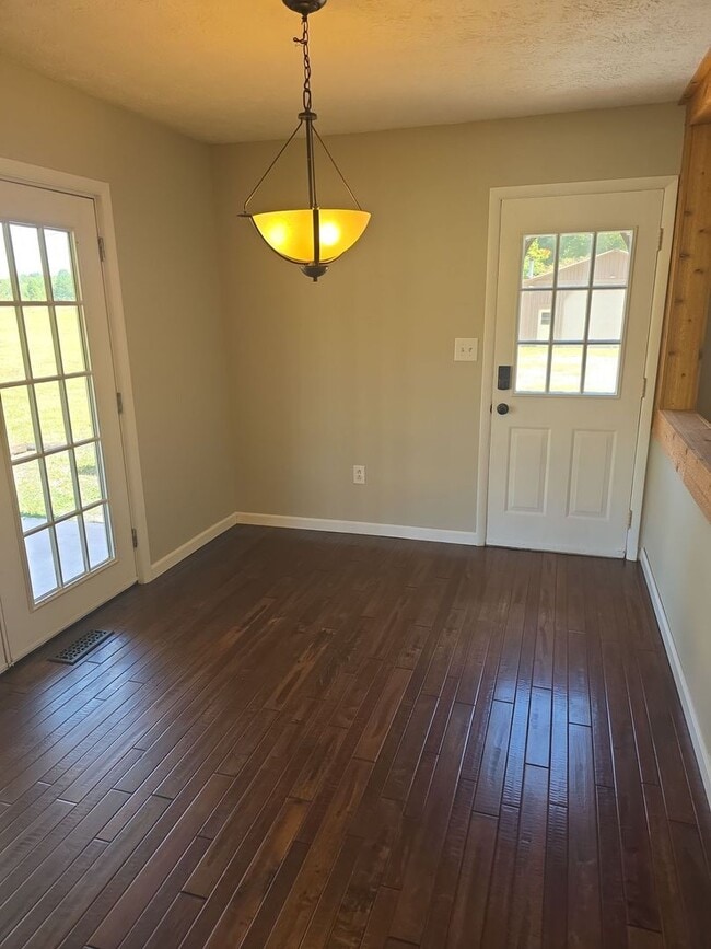 Building Photo - 1st Month Free!