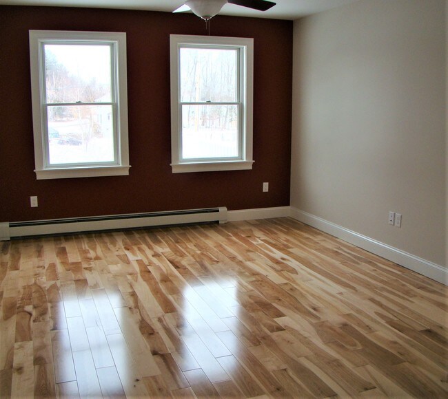 Foto del edificio - 48 Fernald Rd