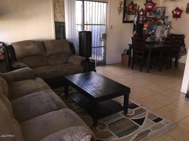 Foto del edificio - 5214 N 42nd Ln