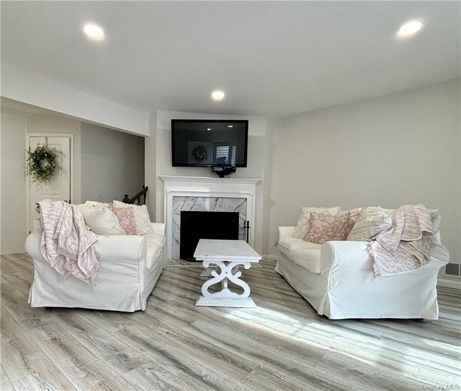 27 Olde Wagon Rd, Warwick, NY 10990 Condo for Rent in Warwick, NY