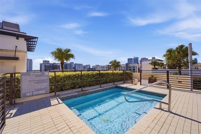 Photo - 1208 E Kennedy Boulevard Unit 1121 Apartment