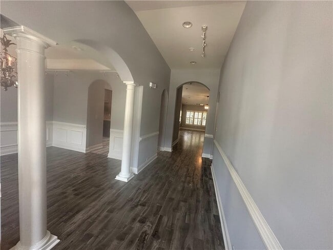 Building Photo - 5515 Blair Valley Run