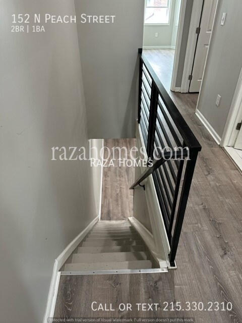 Building Photo - 152 N Peach Street
