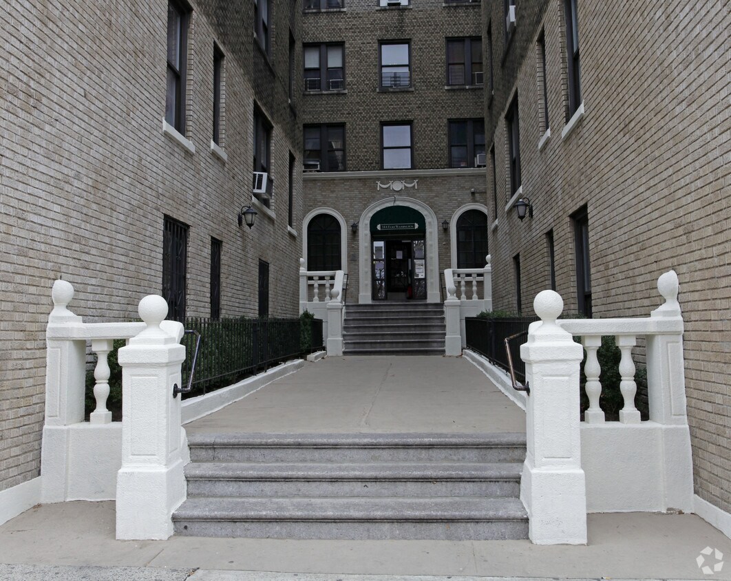 Foto del edificio - 344 Fort Washington Ave