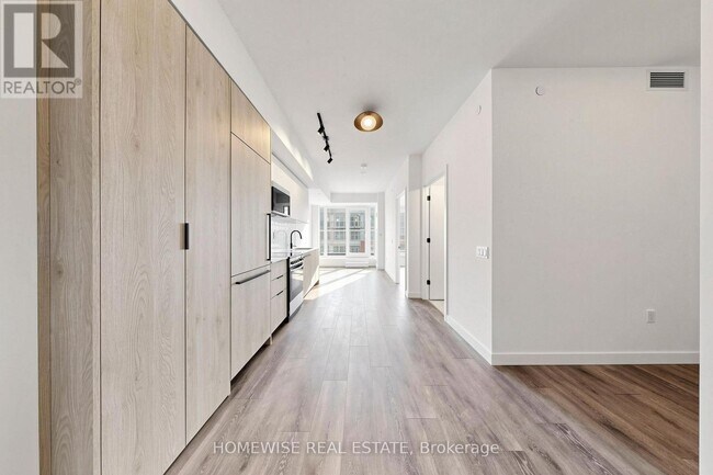 Building Photo - 1635 Military Trail