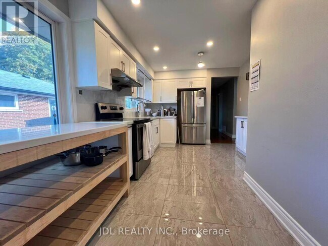 Photo du bâtiment - 15 Summerglade Dr