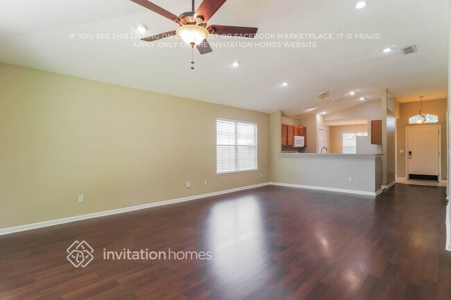 Foto del edificio - 316 Southlake Dr