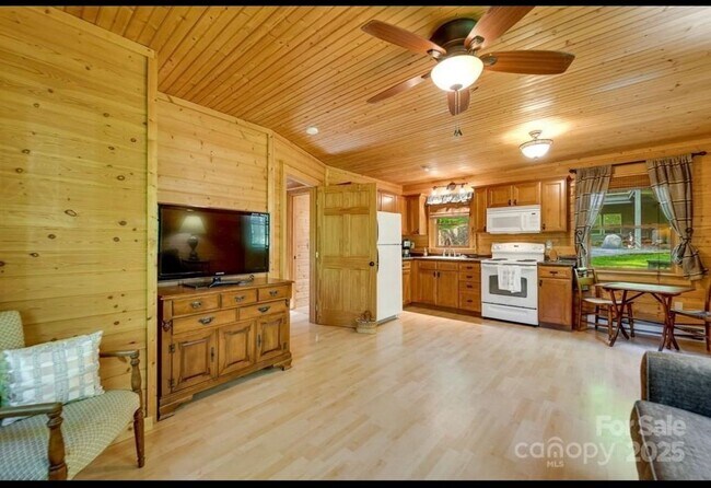Building Photo - 87 Old Cabin Cv