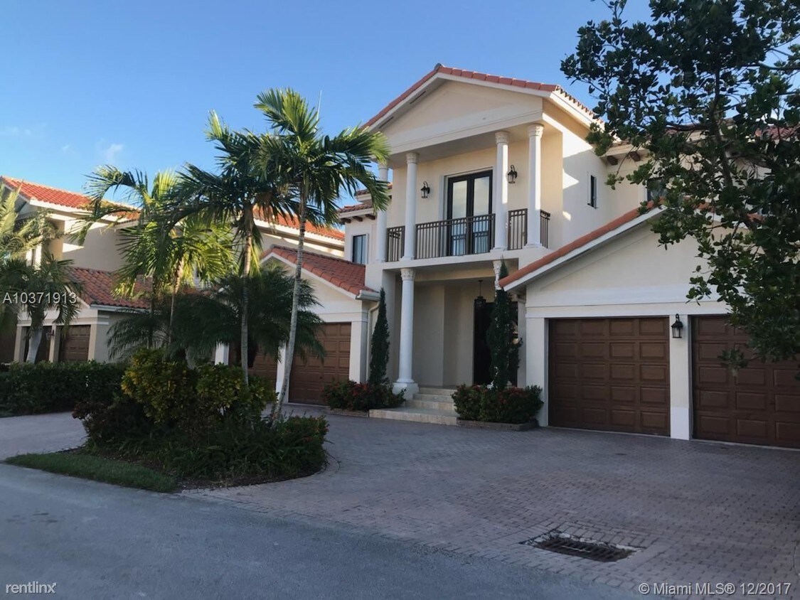 Foto principal - 7976 SW 195th St