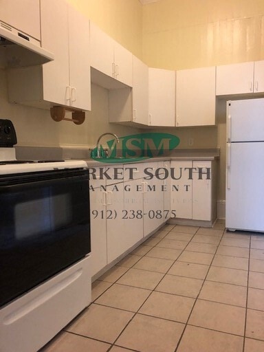 Building Photo - 308 E Waldburg St