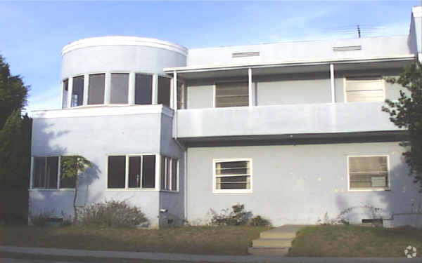 Primary Photo - 910 10th St
