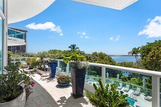 Building Photo - 2127 Brickell Ave