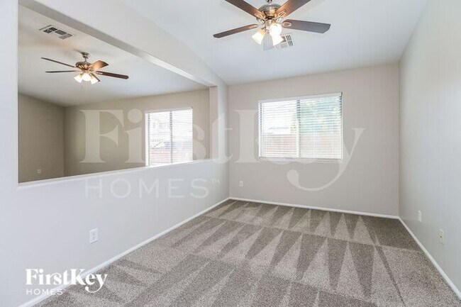 Foto del edificio - 3842 E Aragonite Ln