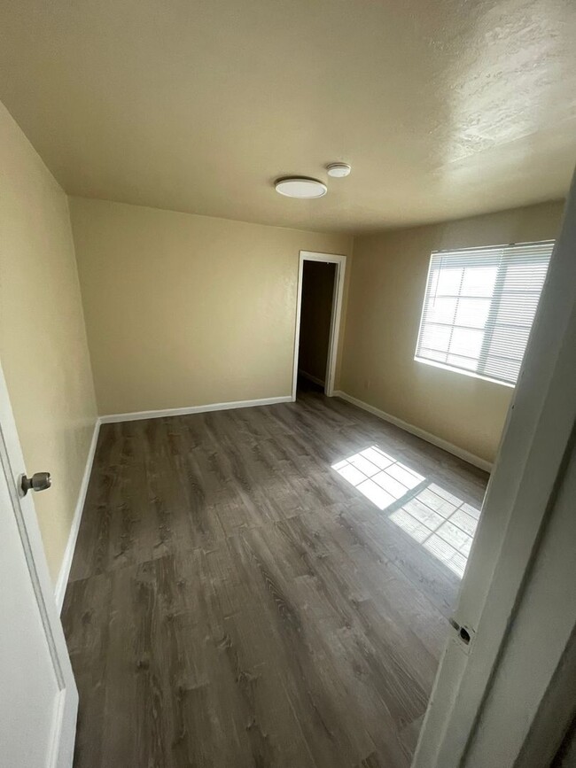 Foto del edificio - 2 Bedroom Duplex in Oakland