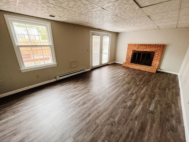 Foto del edificio - Charming 3 bed/2.5 bath townhome in Haymar...