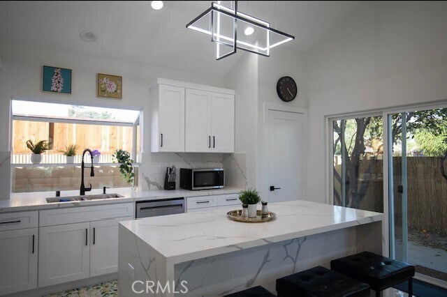 Building Photo - 8985 Yuba River Ave
