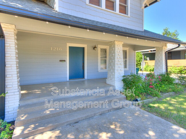 Building Photo - 1216 NW 36th St