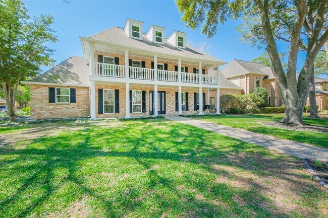 Building Photo - 1634 Cadogan Ln
