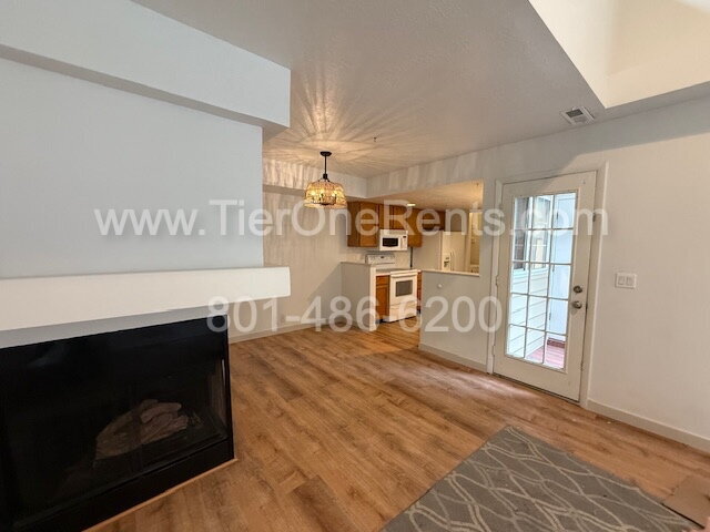 Foto del edificio - NO DEPOSIT option available for qualified ...