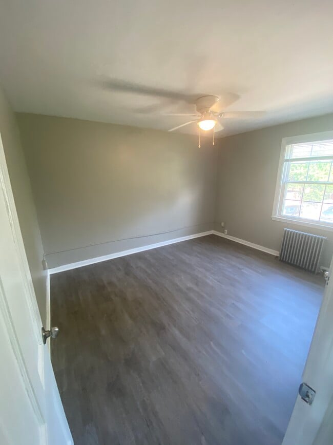 Kenwood Crossing Apartments 415 E 222nd St Cleveland, OH