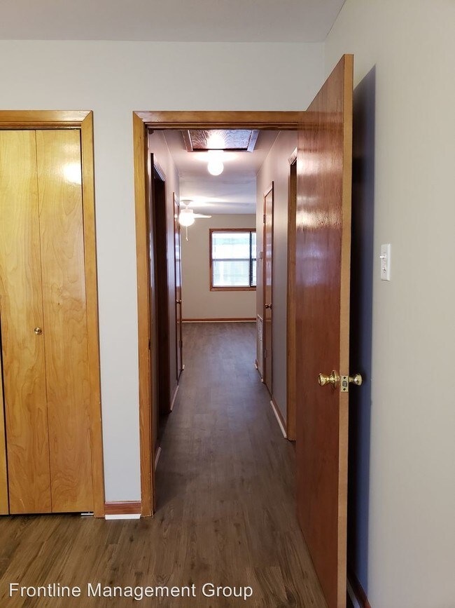 Building Photo - 335 Dulles Dr