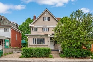 Building Photo - 2706 Pioneer Ave