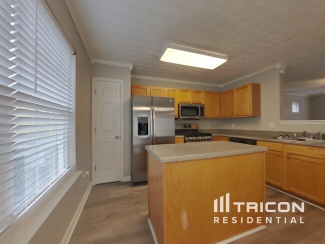 Foto del edificio - 264 Silver Ridge Dr