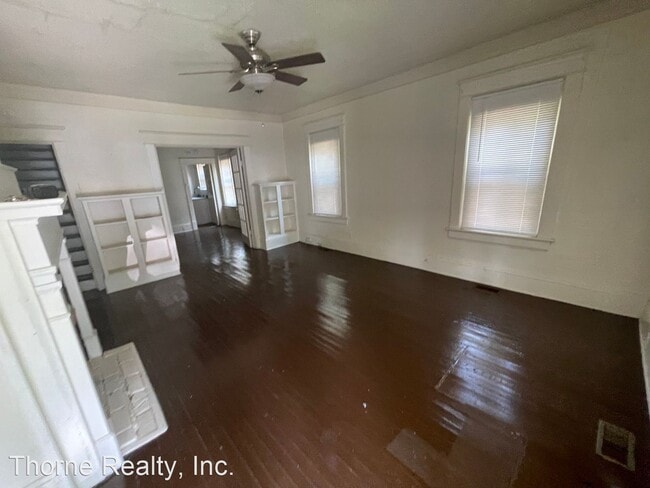 Building Photo - 5 br, 1.5 bath House - 724 School St