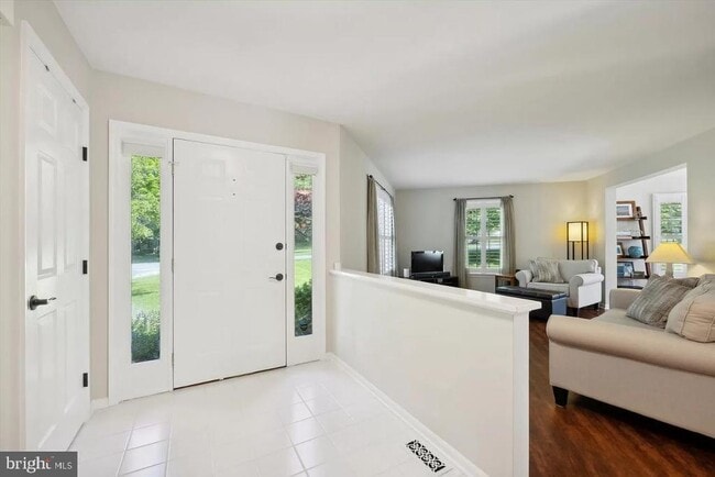 Building Photo - 701 Kilduff Ct