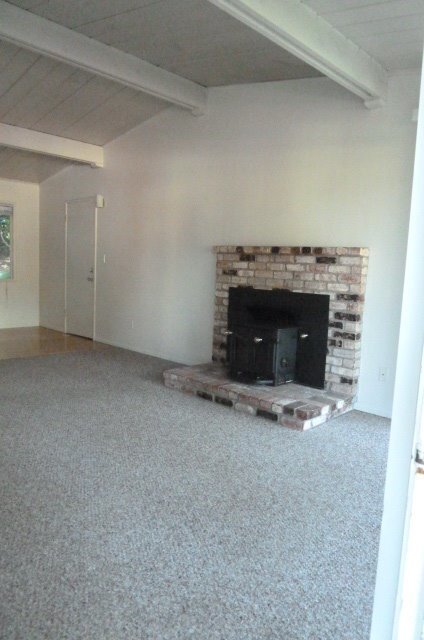 Building Photo - Single Level home in Arcata- Pet Friendly!