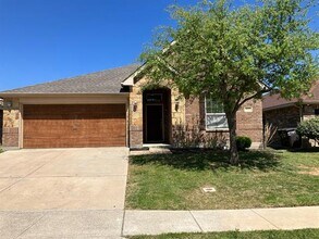 Building Photo - 2820 Stonewall Ln