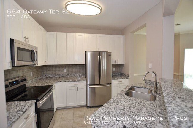 Foto del edificio - 664 Gateway Dr SE