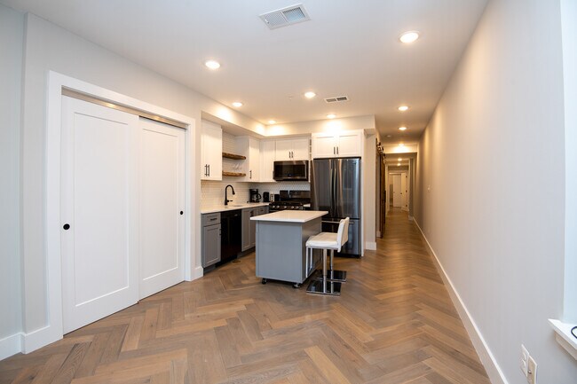 Foto del edificio - 1457 Girard St NW