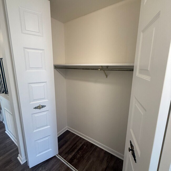 Foto del edificio - 2239-2239 N Thompson Rd